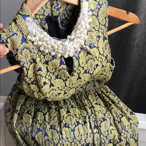 Party dress - Picture 1 of 6